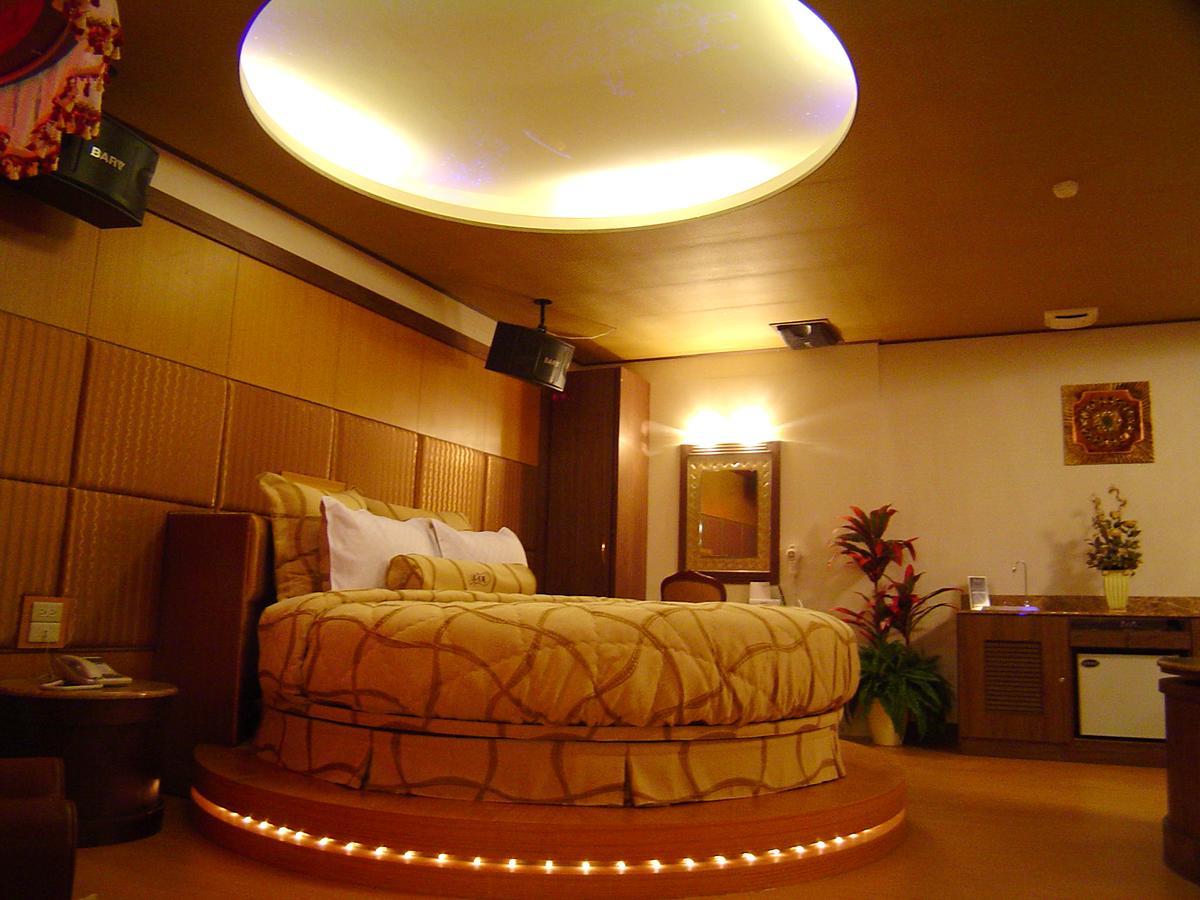 Daniel Spa Motel Pingzhen Εξωτερικό φωτογραφία